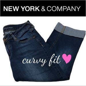 Curvy Fit New York & Company Crop Jeans Medium Blue Wash Hourglass Figure Size 4